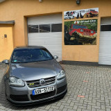 VW Golf 5 R32 mit Recaro Podium CF Exclusiv Bezug